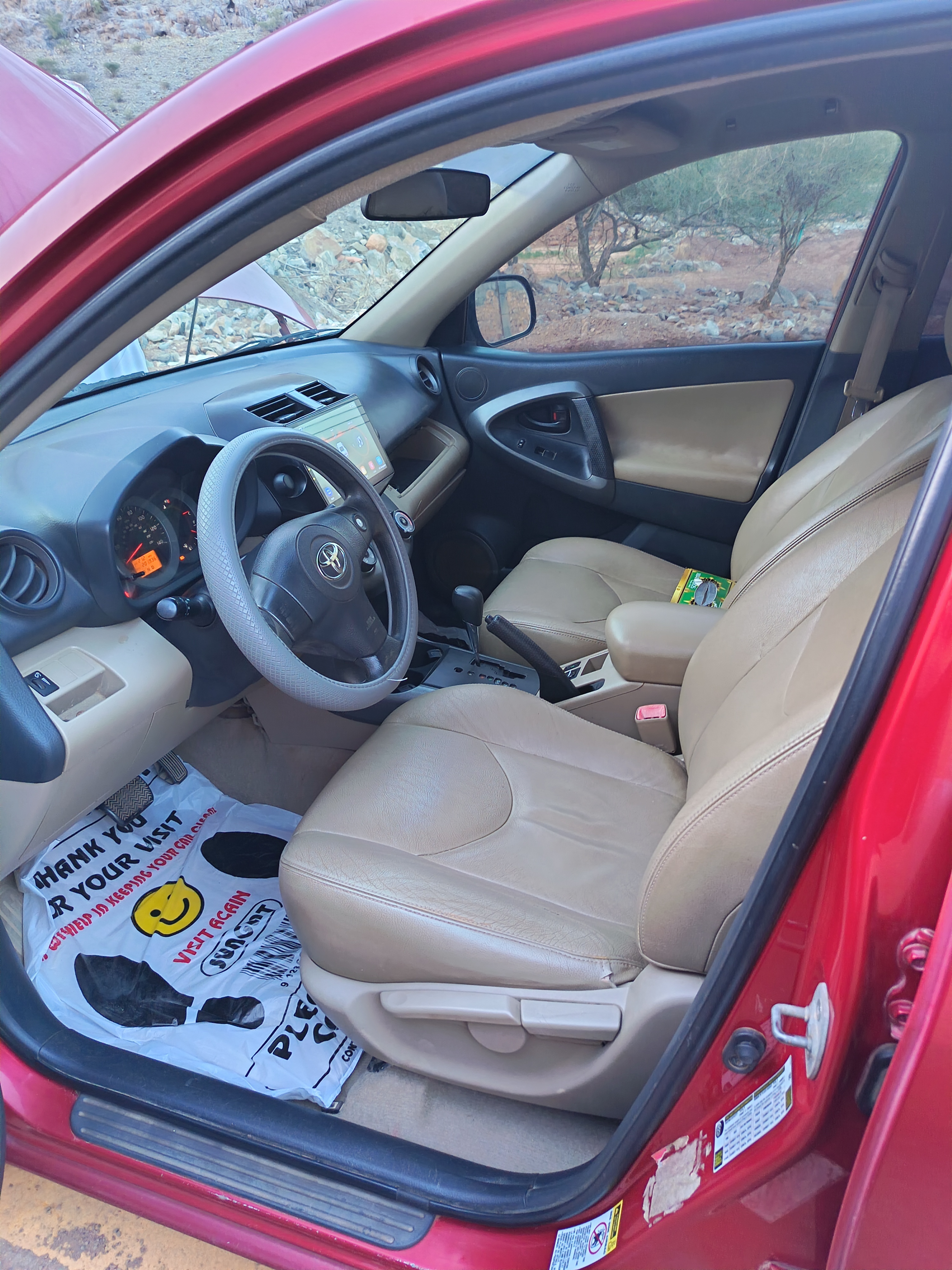 2010 Toyota Rav4 LE thumbnail 10