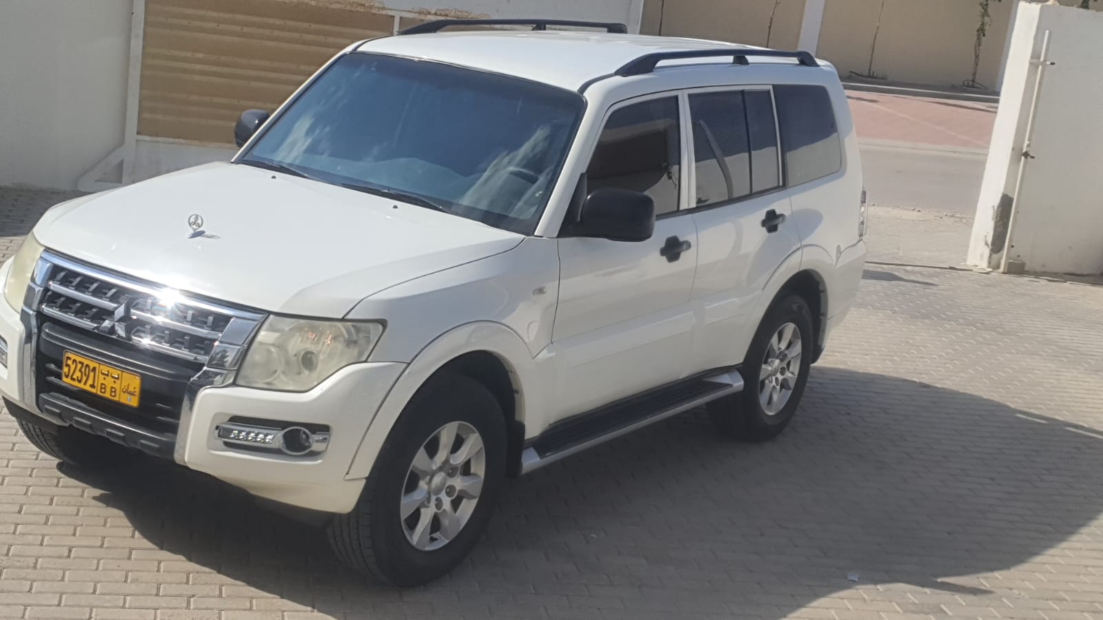 2015 Mitsubishi Pajero
