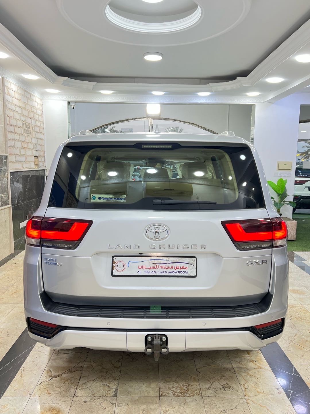 2022 Toyota Land Cruiser GXR thumbnail 4