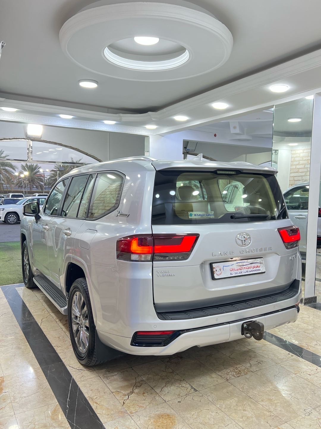 2022 Toyota Land Cruiser GXR thumbnail 6