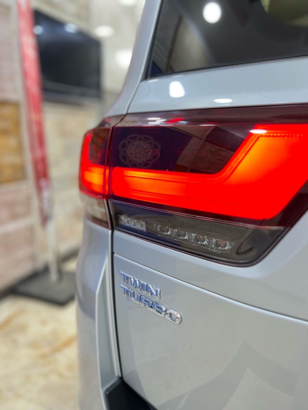 2022 Toyota Land Cruiser GXR thumbnail 8