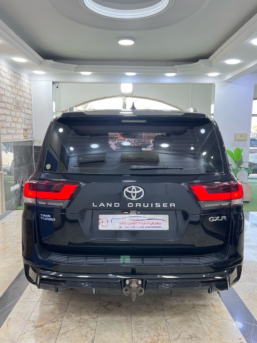 2022 Toyota Land Cruiser GXR thumbnail 4