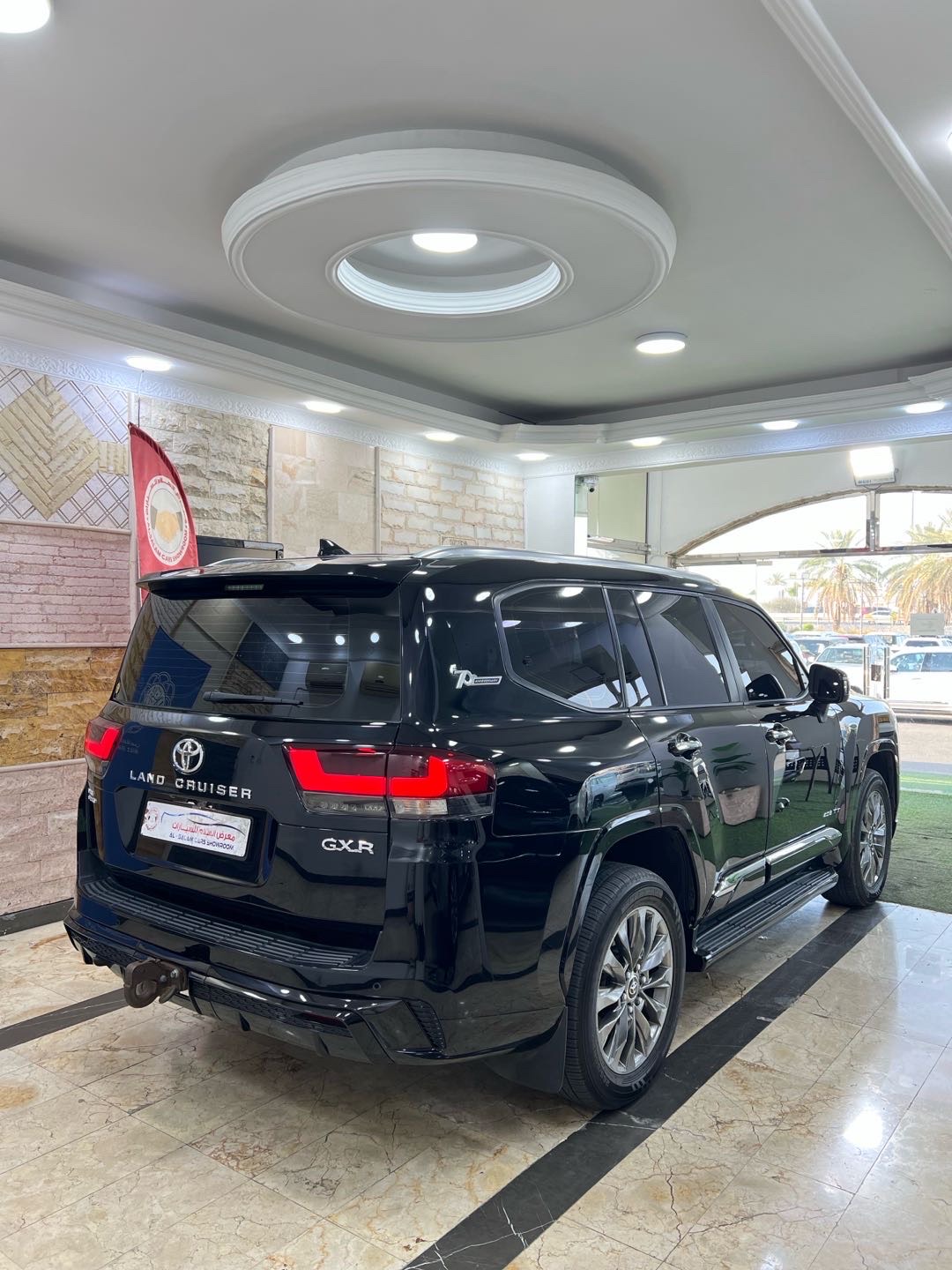 2022 Toyota Land Cruiser GXR thumbnail 5