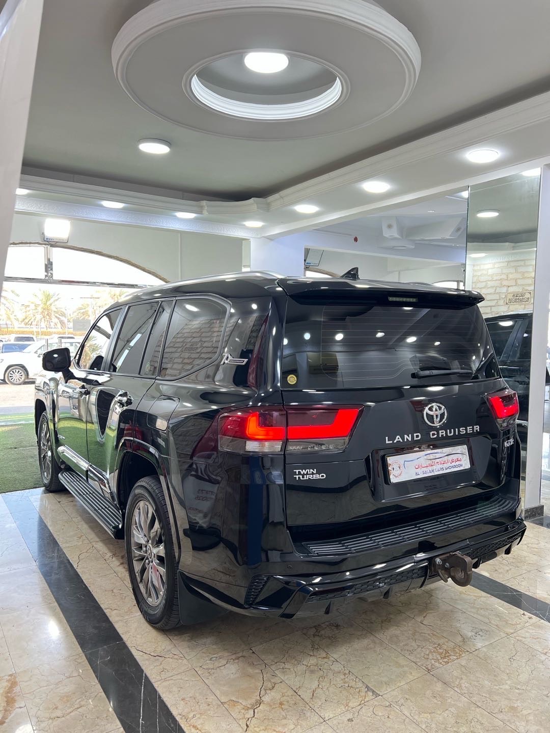 2022 Toyota Land Cruiser GXR thumbnail 6
