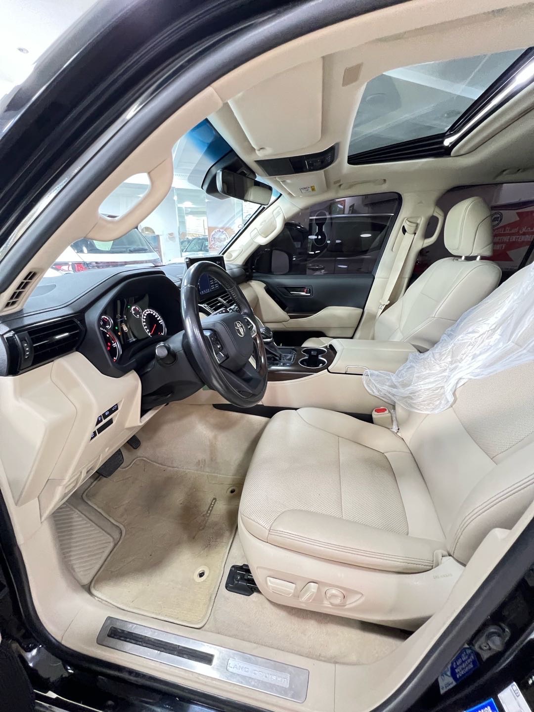 2022 Toyota Land Cruiser GXR thumbnail 8