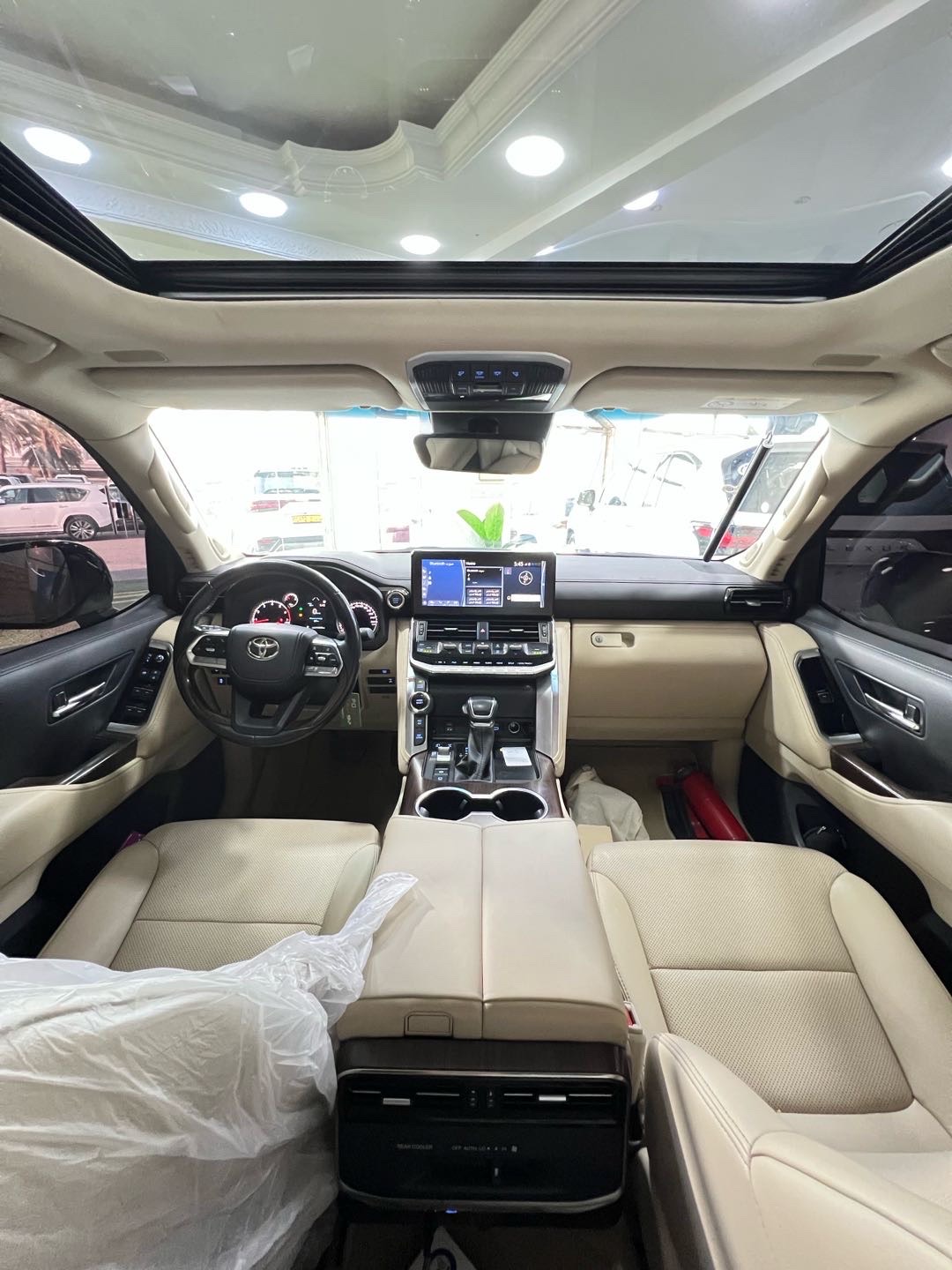 2022 Toyota Land Cruiser GXR thumbnail 10
