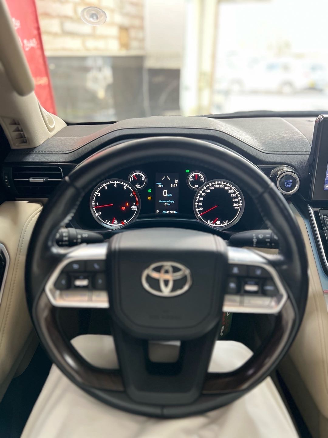 2022 Toyota Land Cruiser GXR thumbnail 15