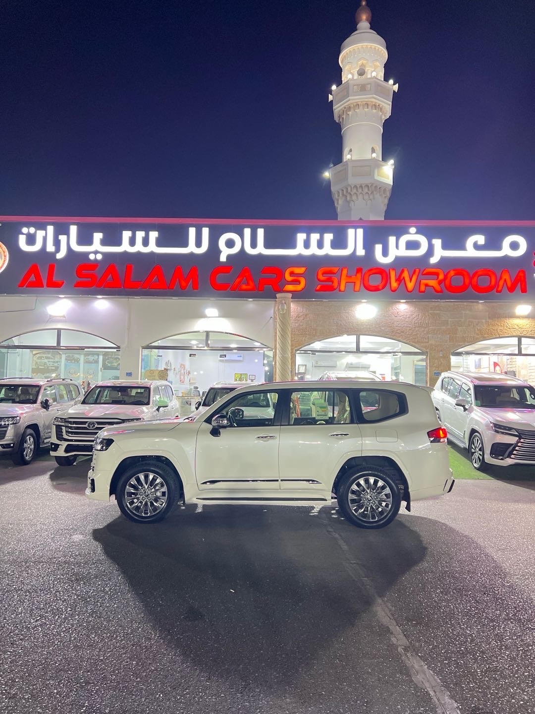 2024 Toyota Land Cruiser GXR thumbnail 2