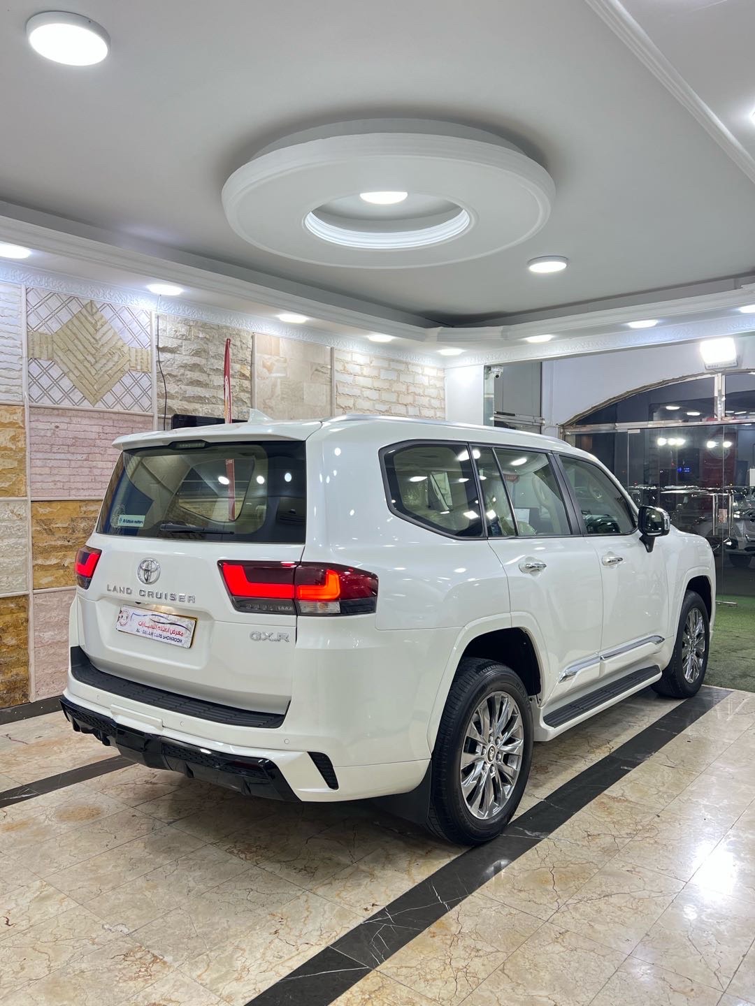 2024 Toyota Land Cruiser GXR thumbnail 6