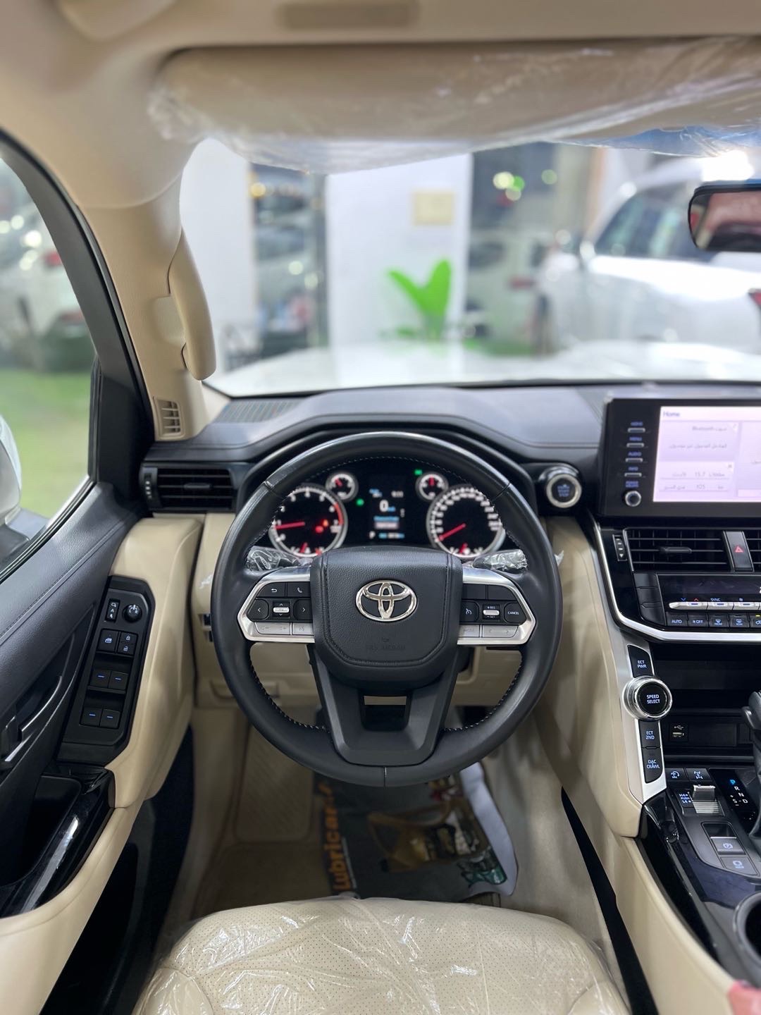 2024 Toyota Land Cruiser GXR thumbnail 14