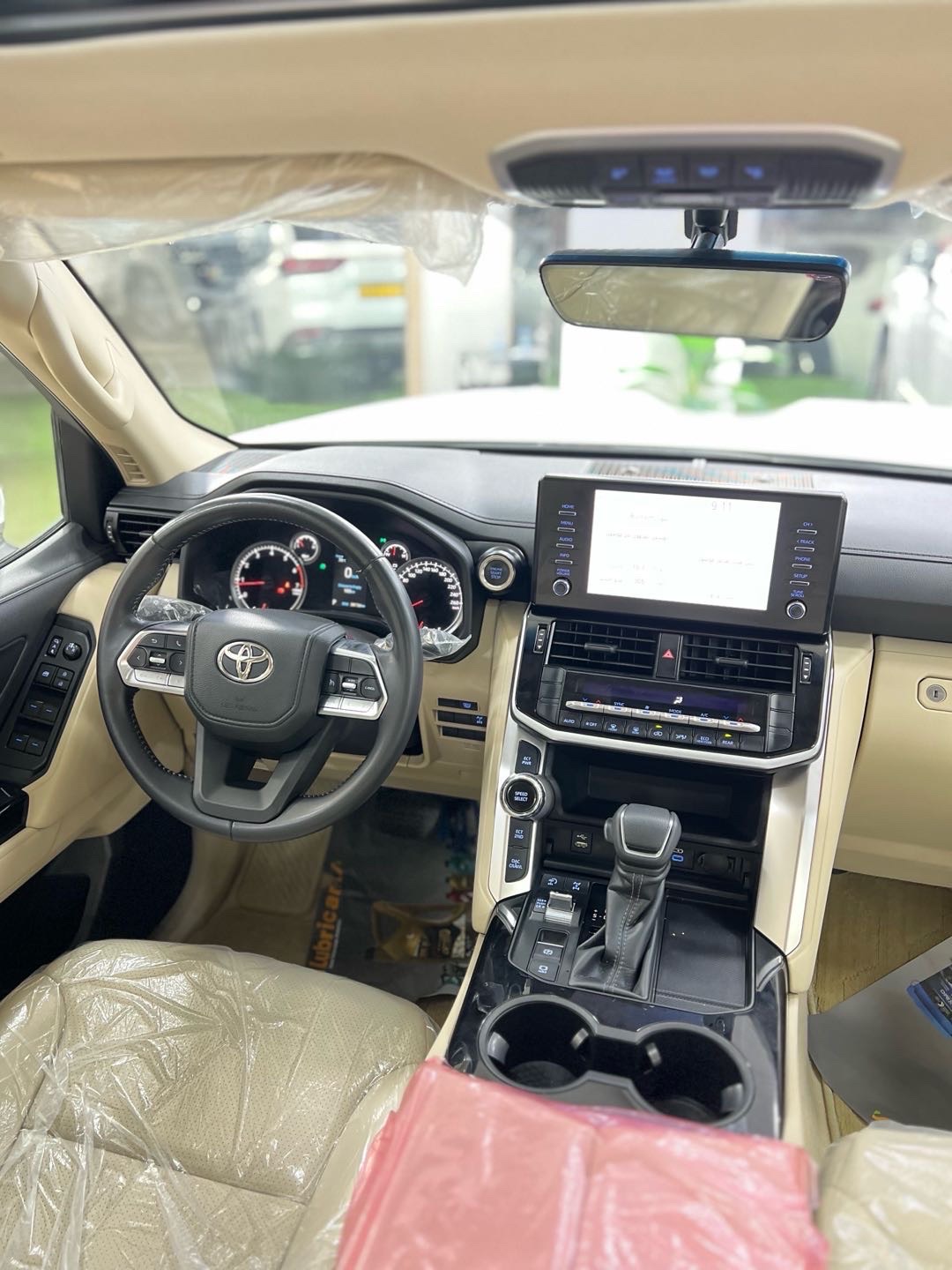 2024 Toyota Land Cruiser GXR thumbnail 15