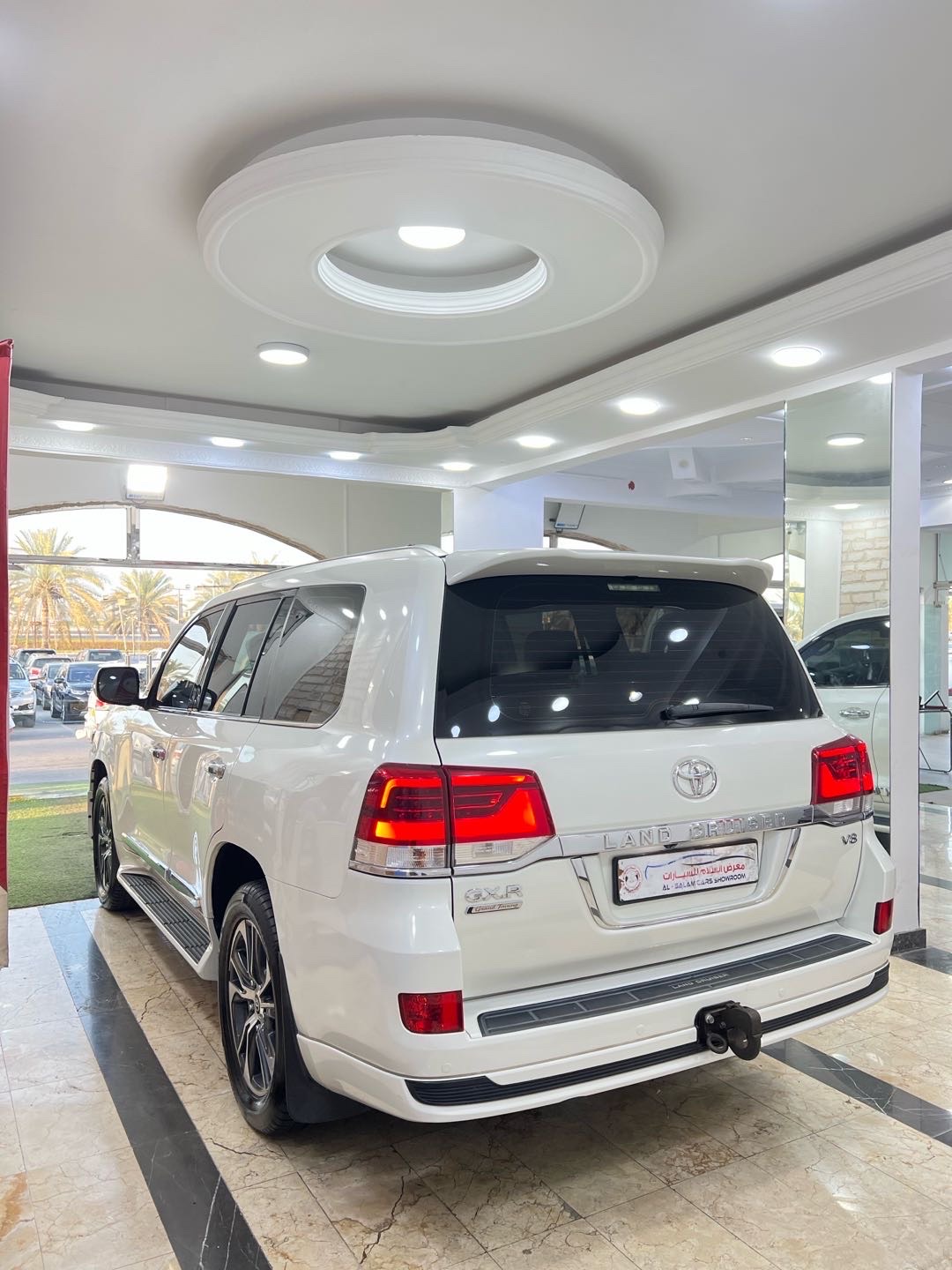 2020 Toyota Land Cruiser GXR thumbnail 6