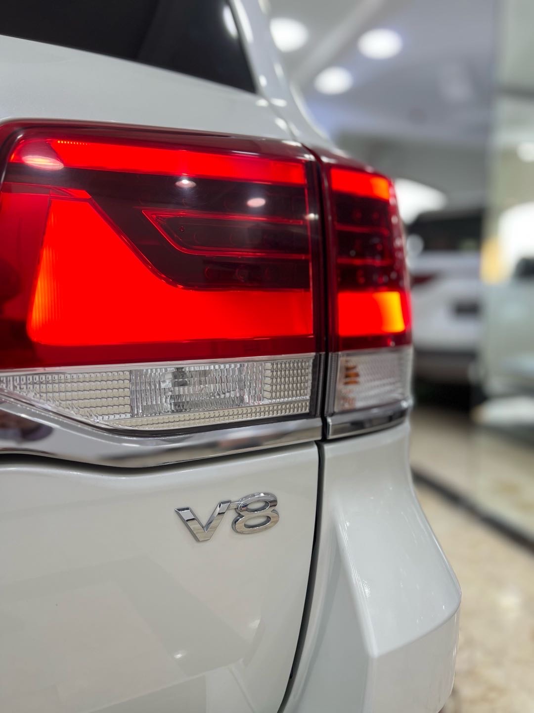 2020 Toyota Land Cruiser GXR thumbnail 7
