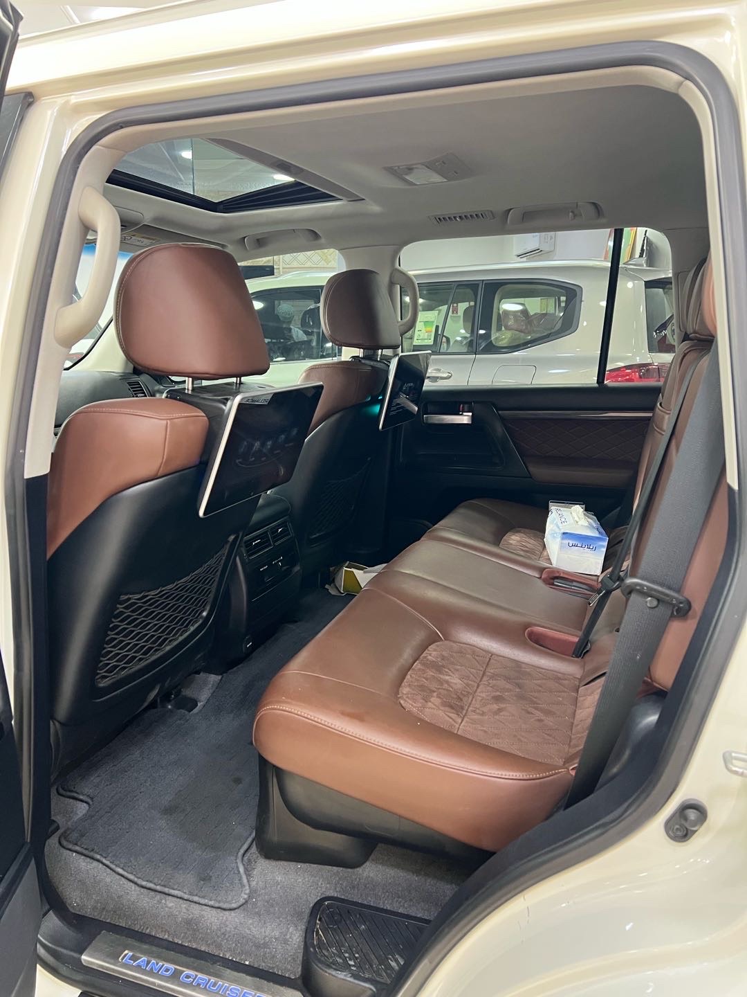 2020 Toyota Land Cruiser GXR thumbnail 13
