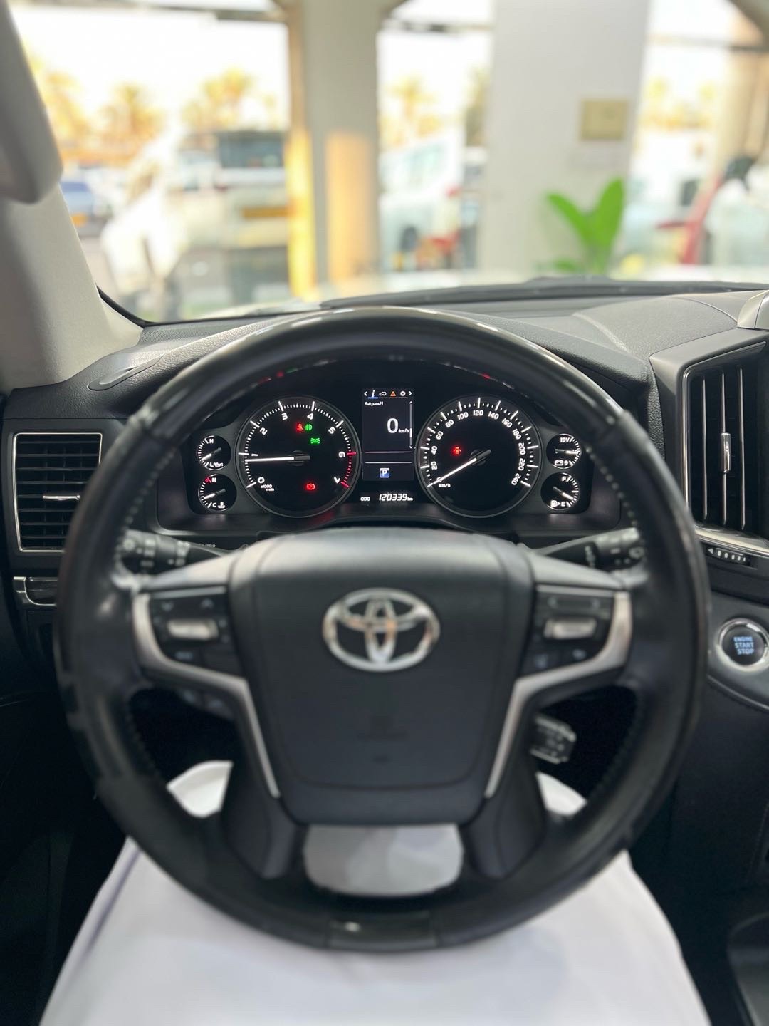 2020 Toyota Land Cruiser GXR thumbnail 14