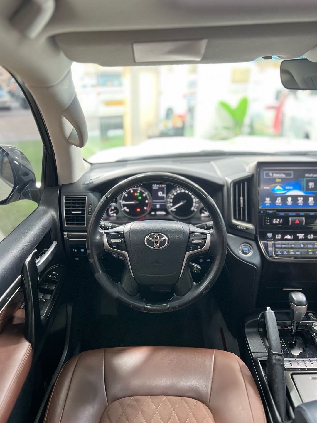 2020 Toyota Land Cruiser GXR thumbnail 15