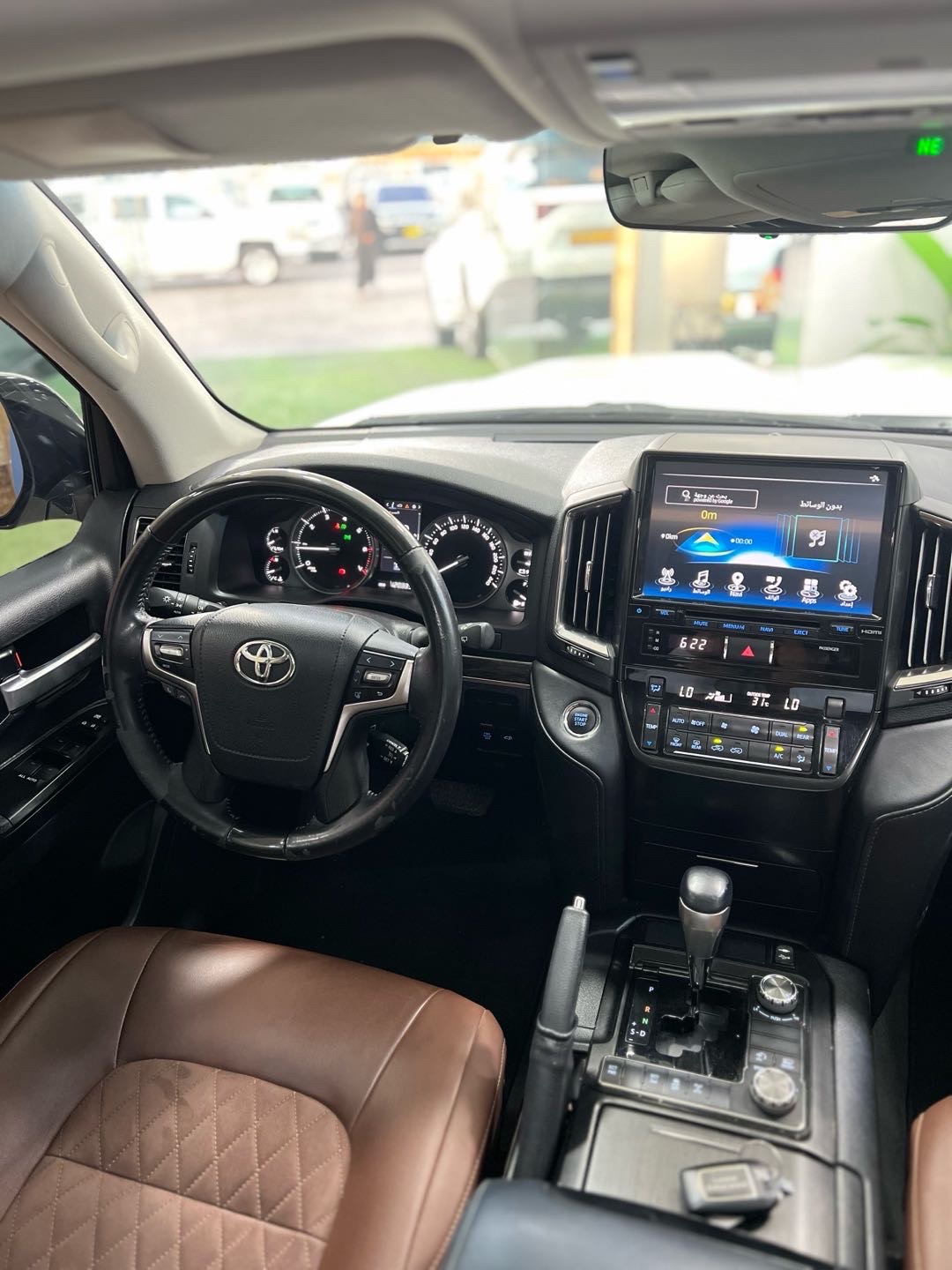 2020 Toyota Land Cruiser GXR thumbnail 16