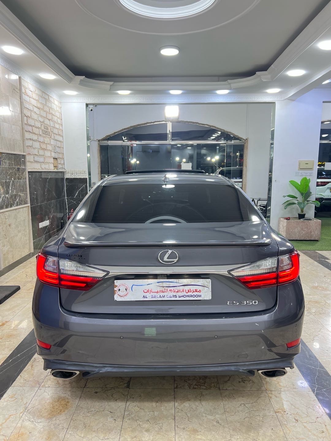 2017 Lexus ES 350 thumbnail 4