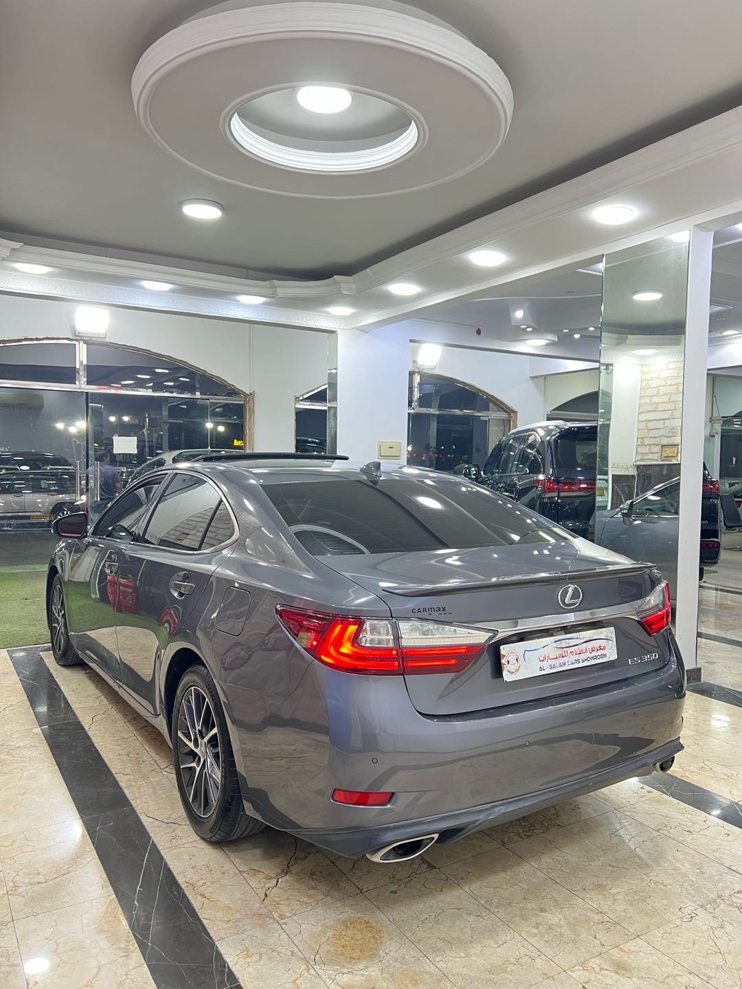 2017 Lexus ES 350 thumbnail 6