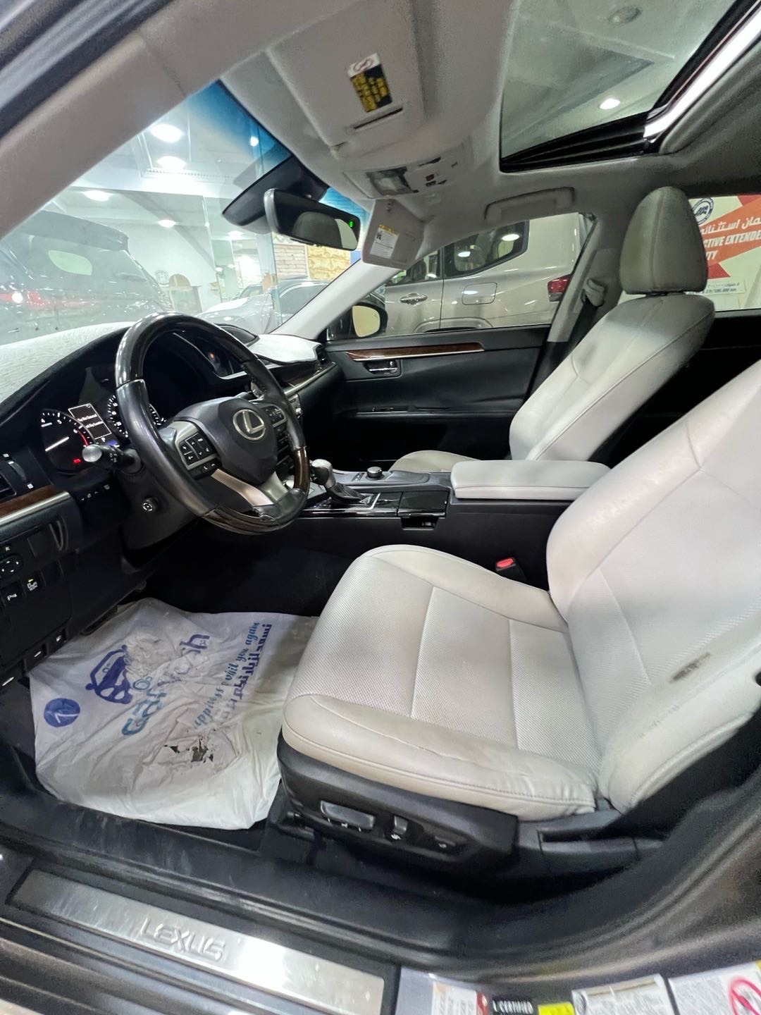 2017 Lexus ES 350 thumbnail 8