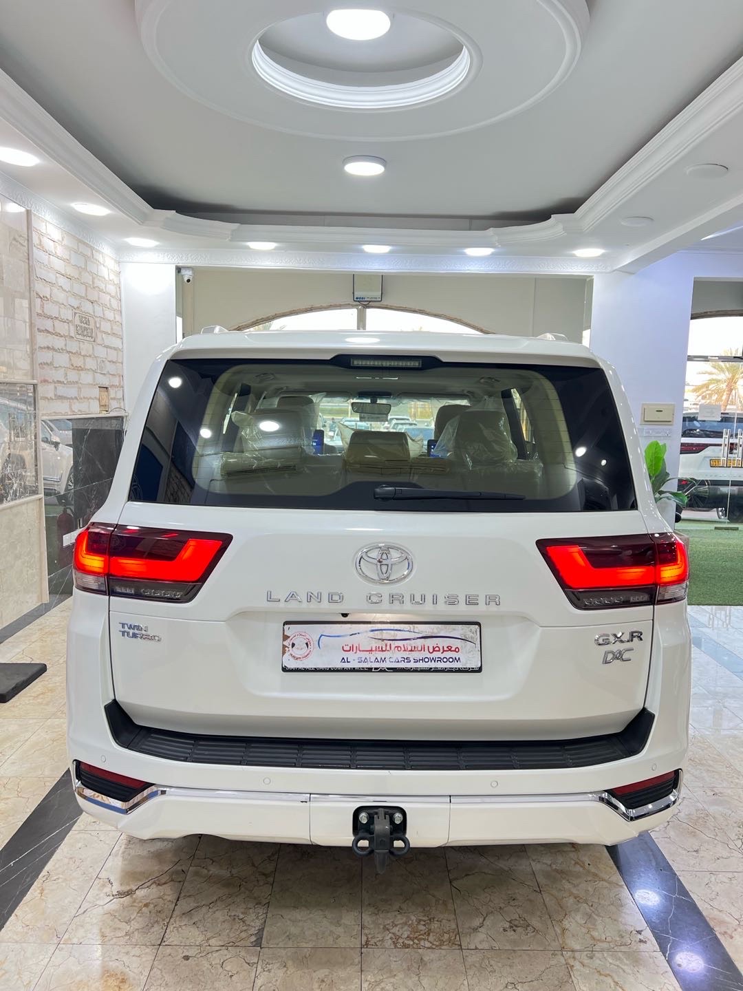 2024 Toyota Land Cruiser GXR thumbnail 4