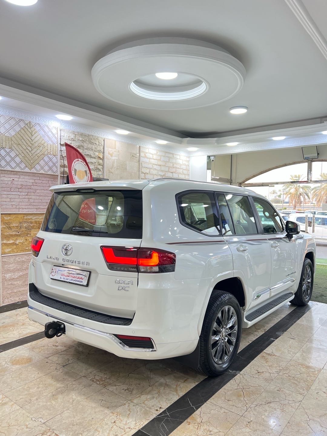 2024 Toyota Land Cruiser GXR thumbnail 5