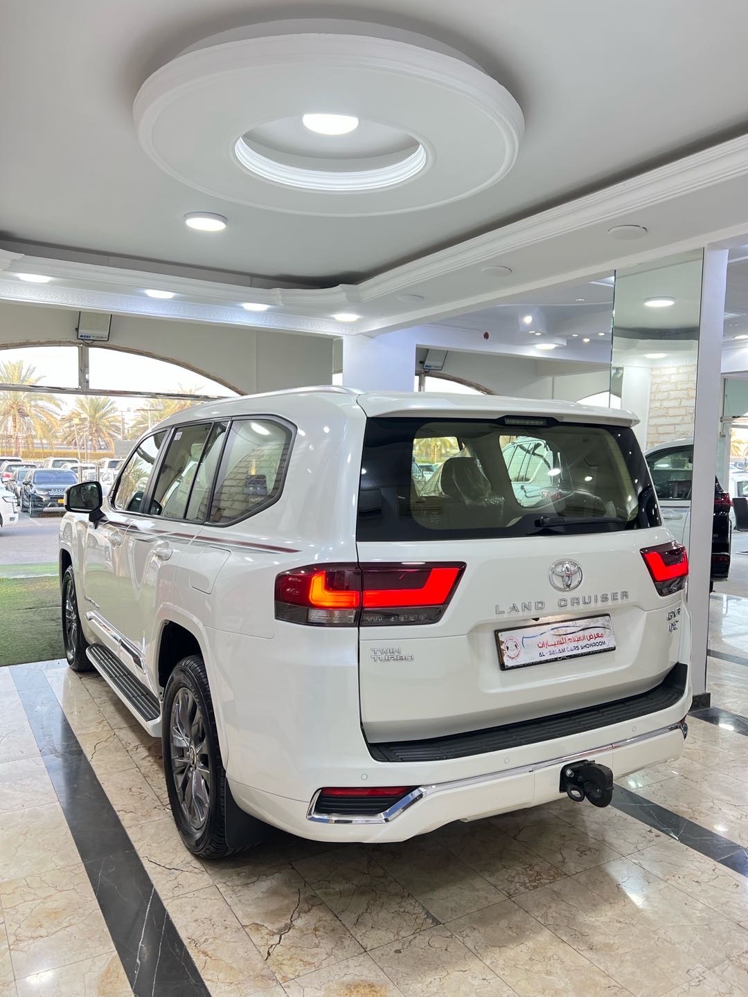 2024 Toyota Land Cruiser GXR thumbnail 6