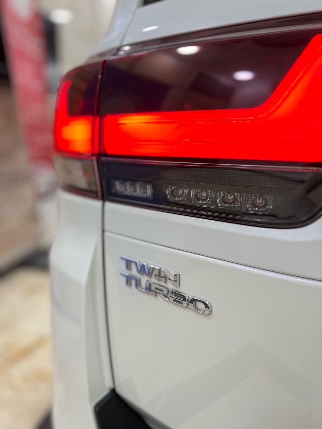 2024 Toyota Land Cruiser GXR thumbnail 8