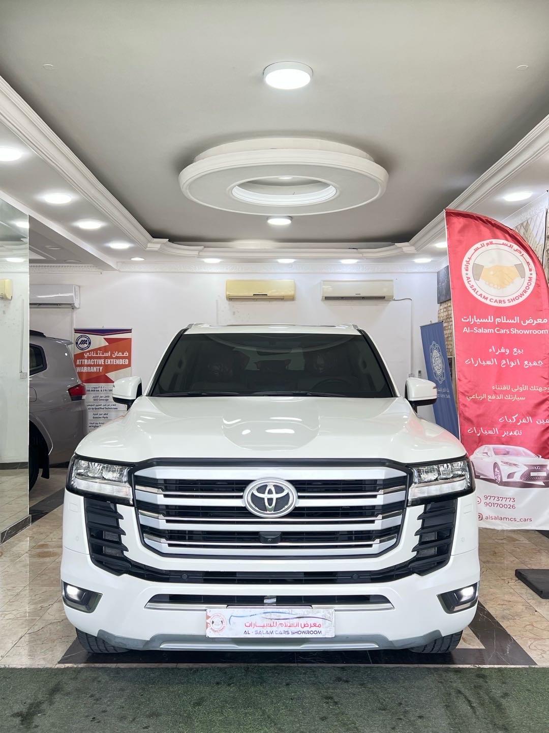 2023 Toyota Land Cruiser GXR thumbnail 3