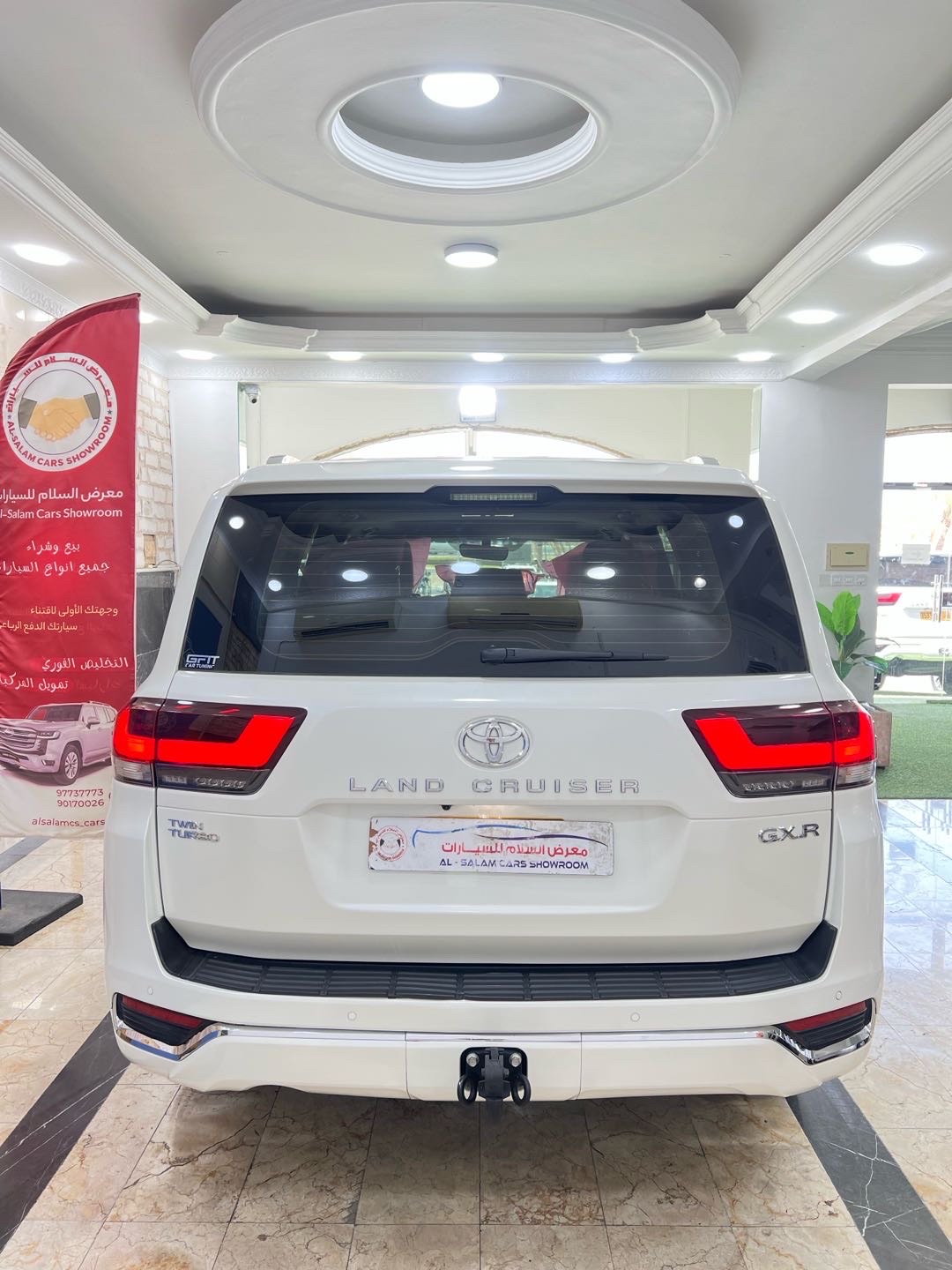 2023 Toyota Land Cruiser GXR thumbnail 4