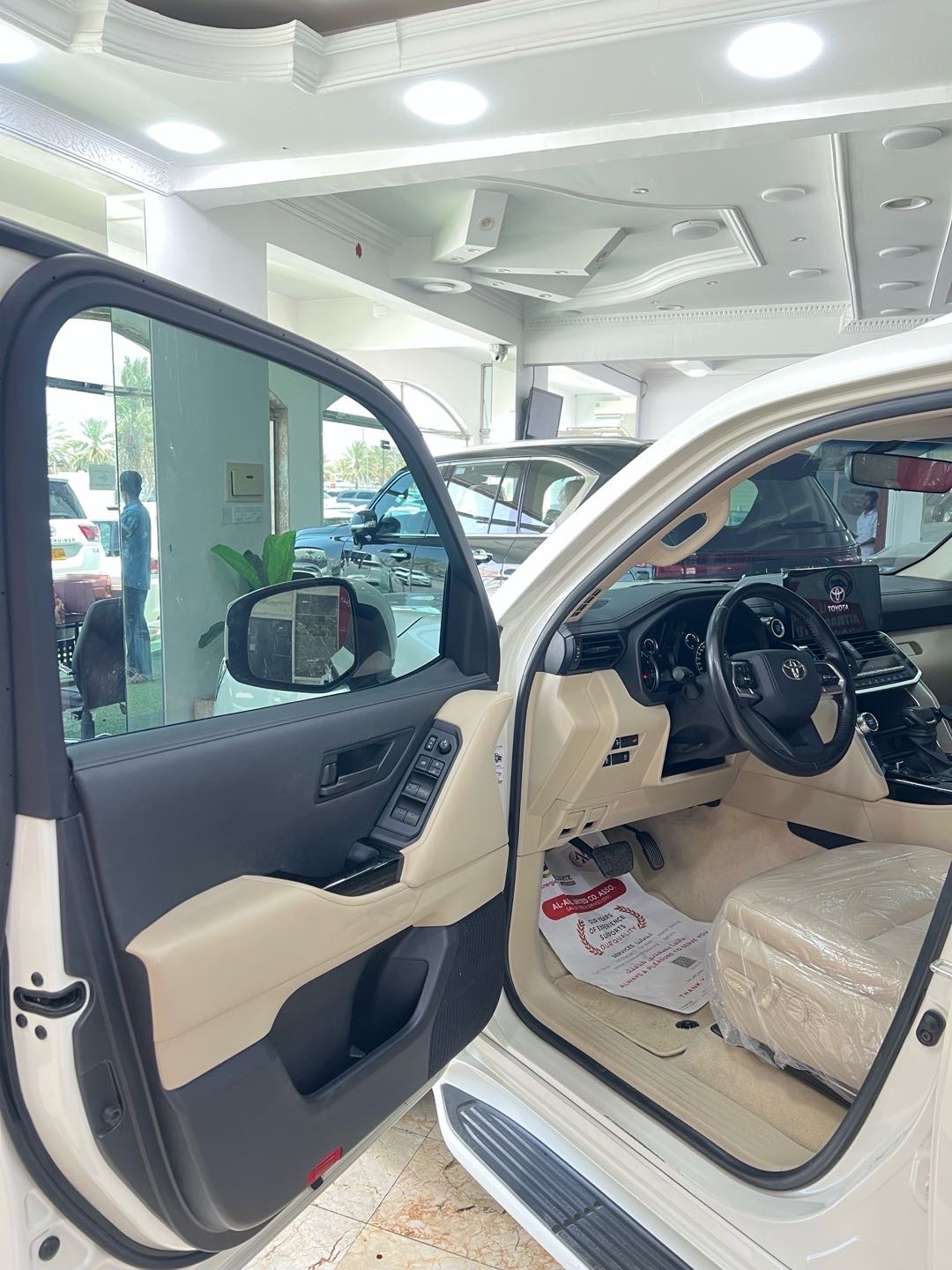 2023 Toyota Land Cruiser GXR thumbnail 9