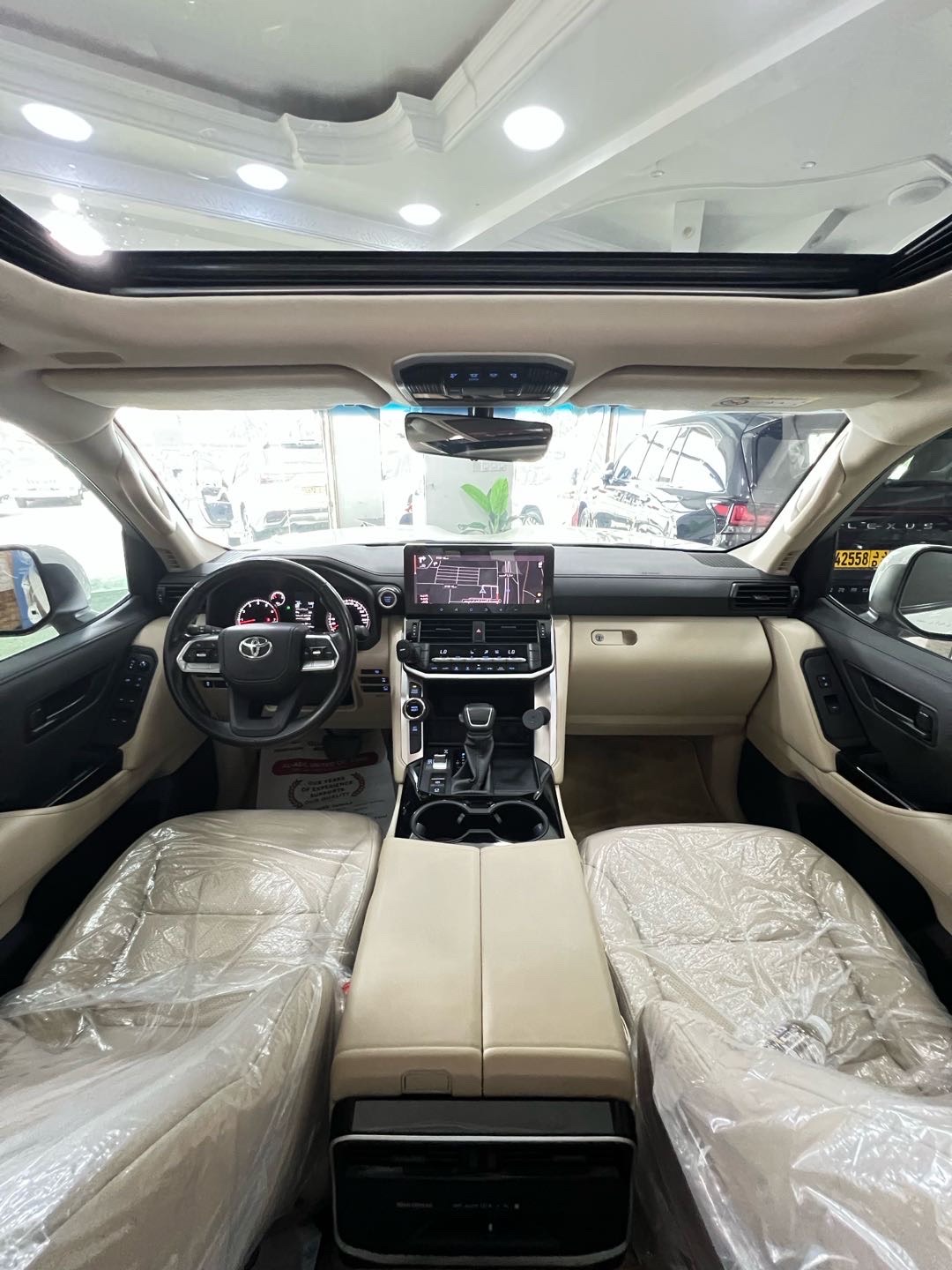 2023 Toyota Land Cruiser GXR thumbnail 17