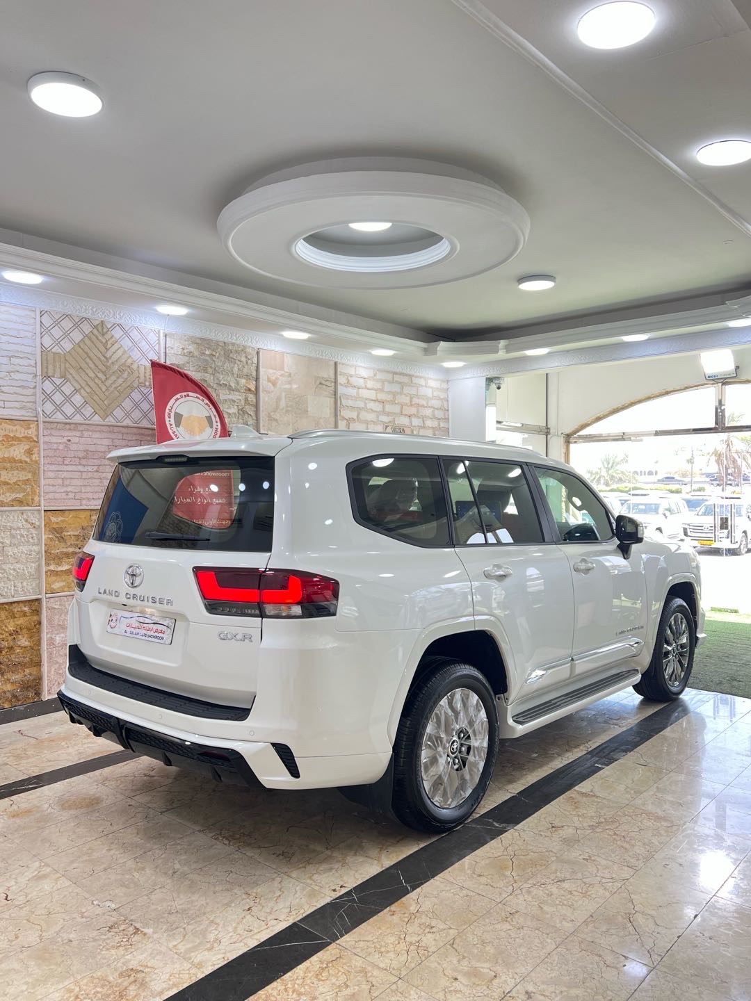 2026 Toyota Land Cruiser GXR thumbnail 6