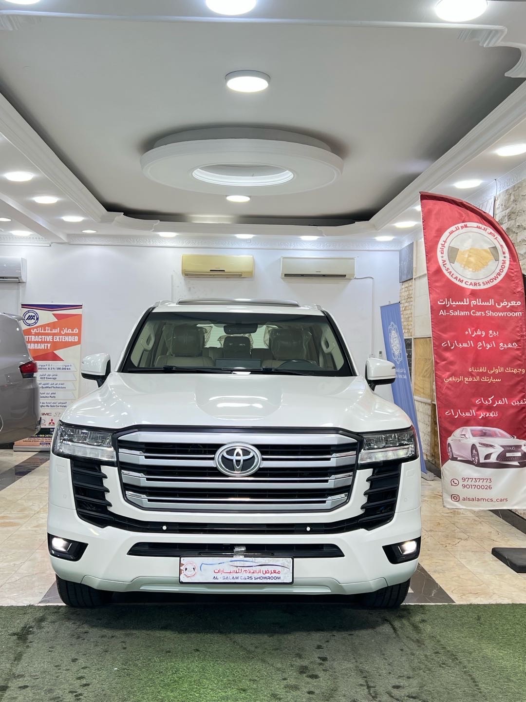 2022 Toyota Land Cruiser GXR thumbnail 3