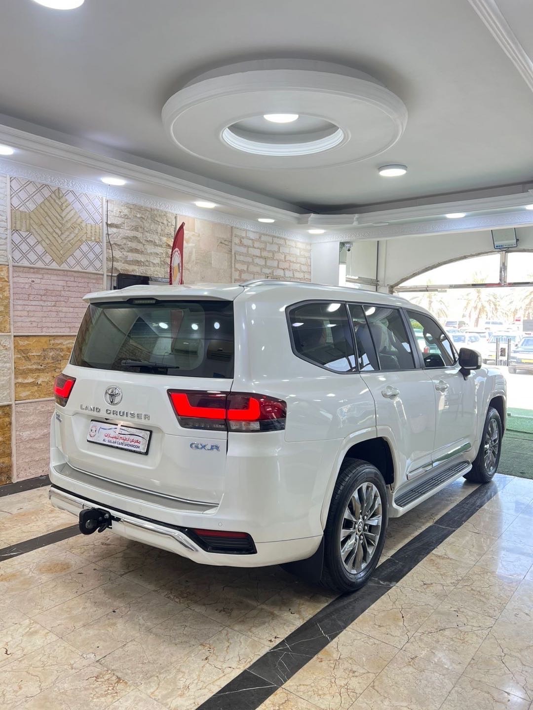 2022 Toyota Land Cruiser GXR thumbnail 5