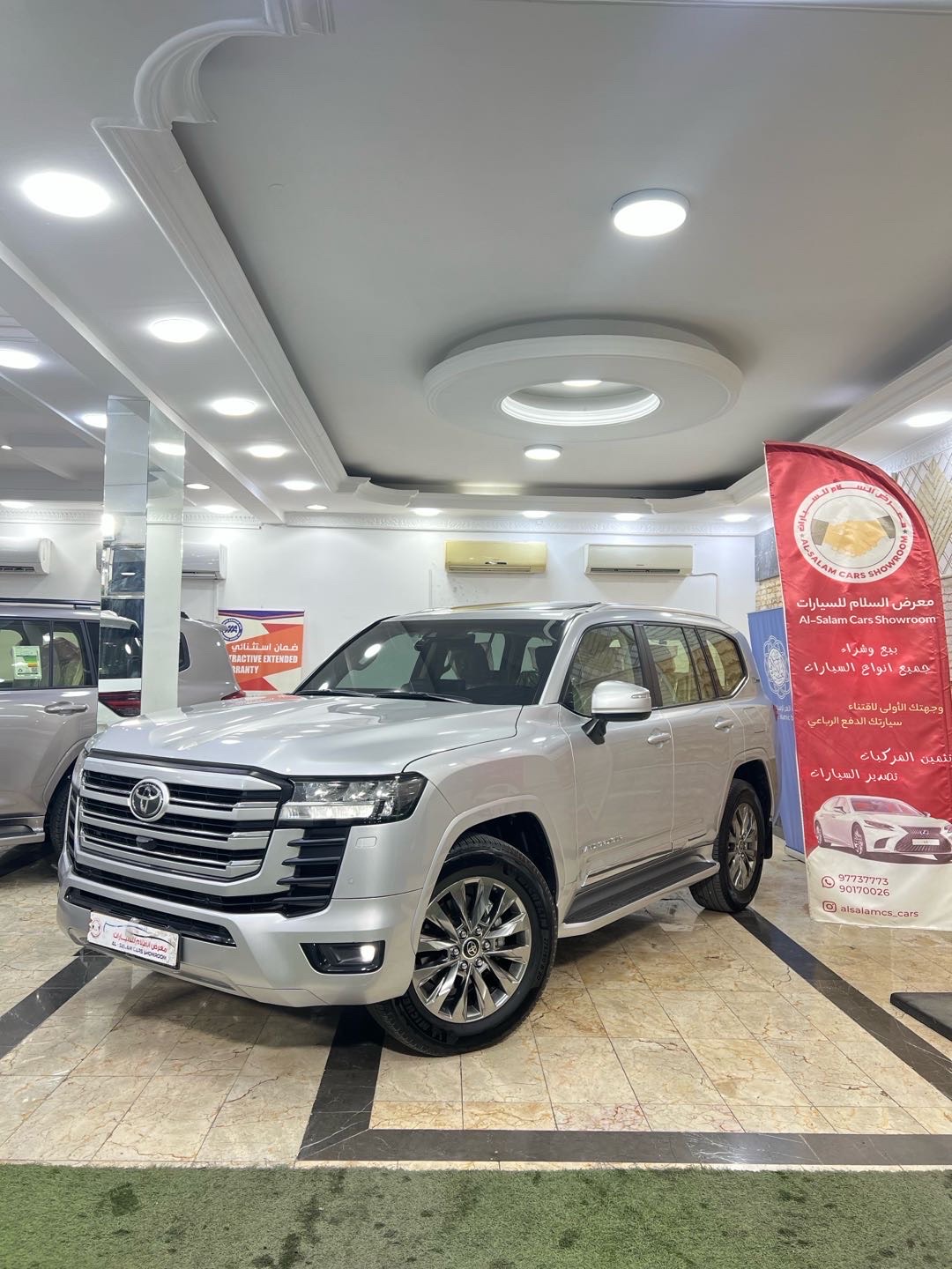 2022 Toyota Land Cruiser GXR thumbnail 2