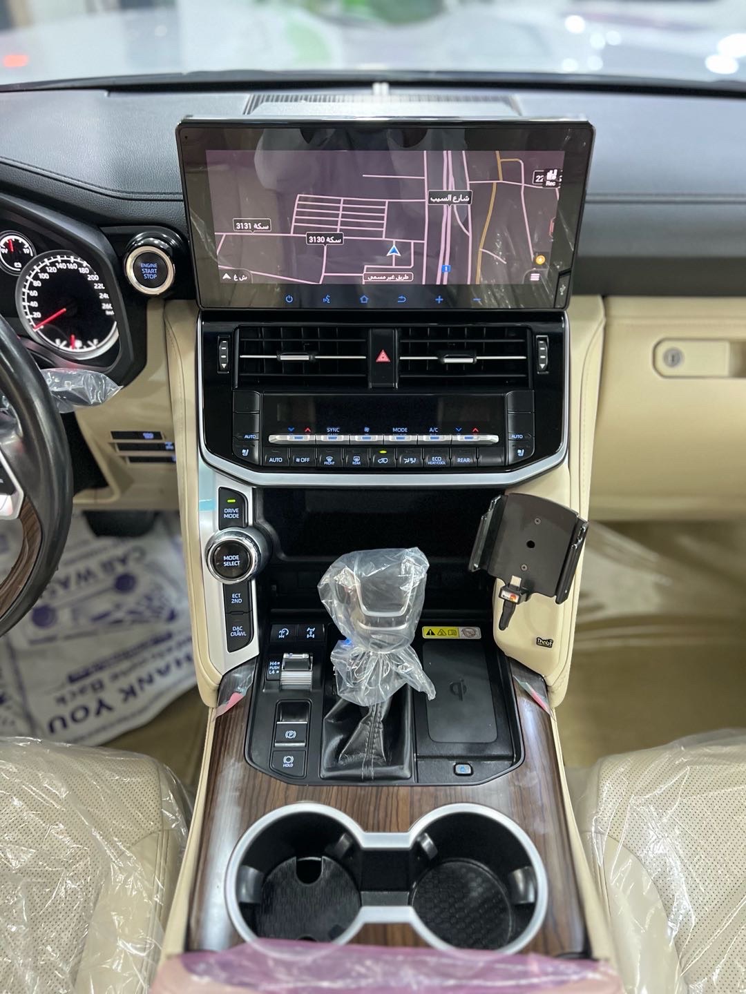 2022 Toyota Land Cruiser GXR thumbnail 19