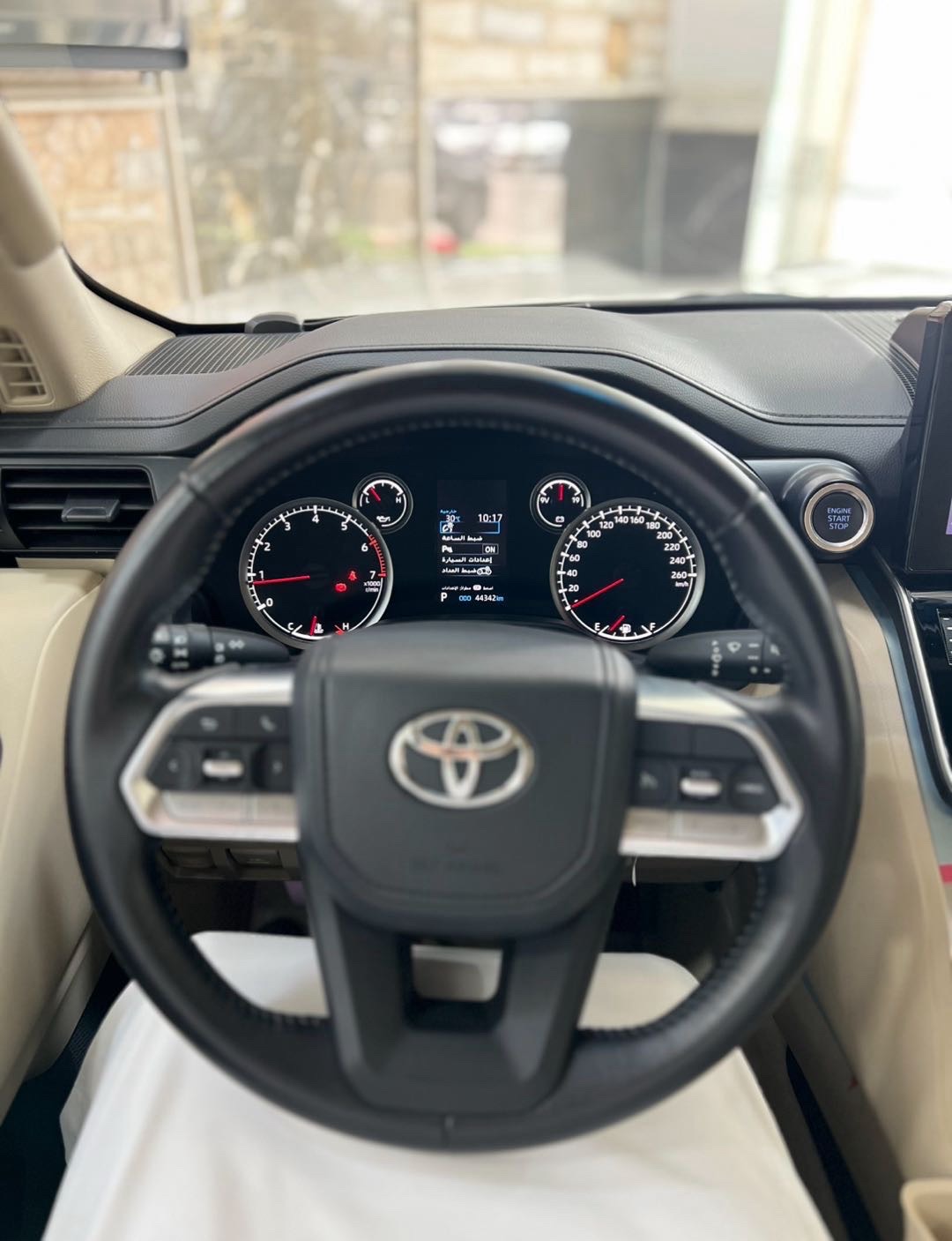 2024 Toyota Land Cruiser GXR thumbnail 12