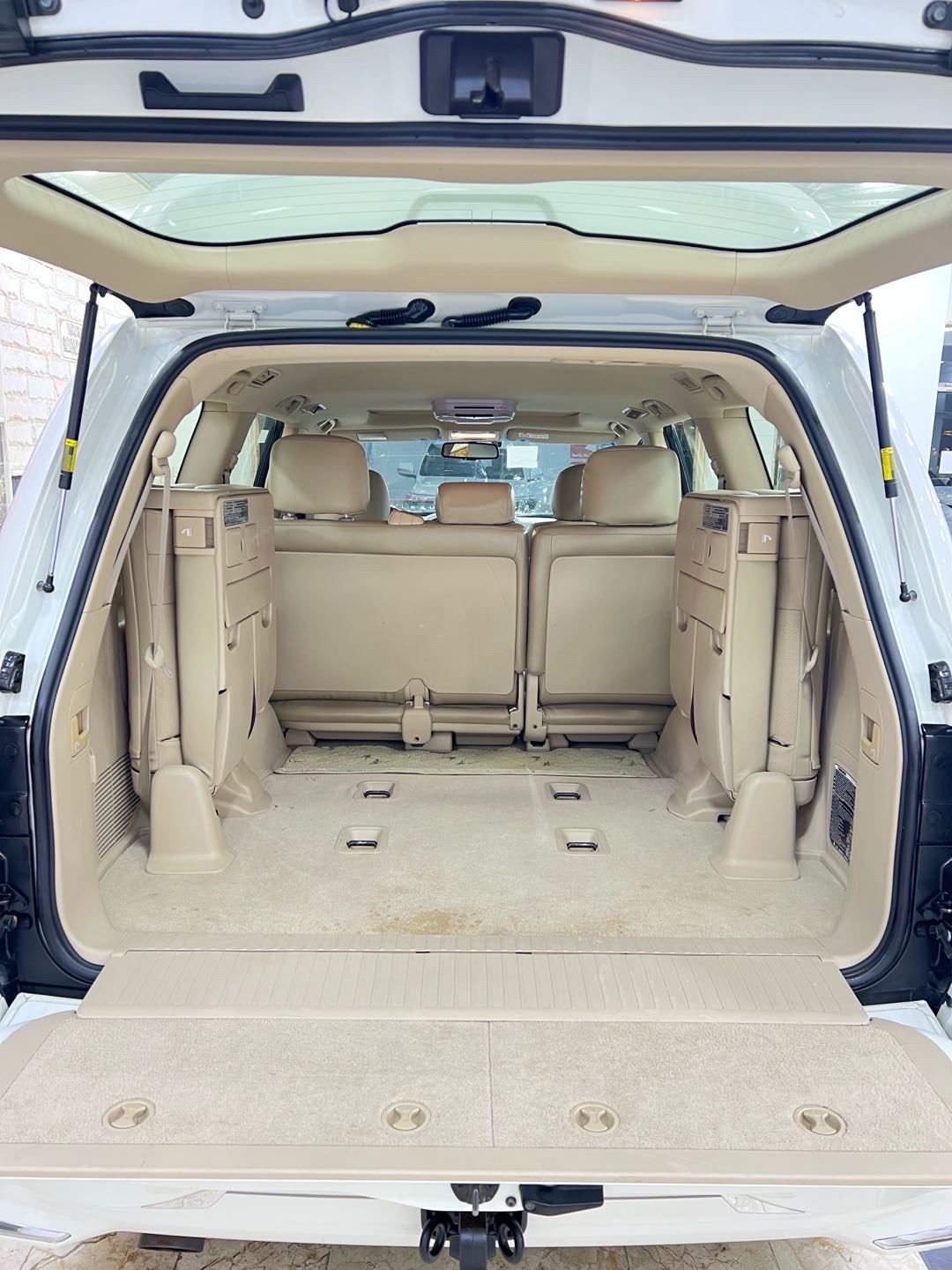2014 Toyota Land Cruiser GXR thumbnail 19