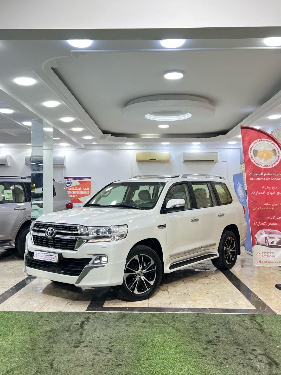 2021 Toyota Land Cruiser GXR thumbnail 2