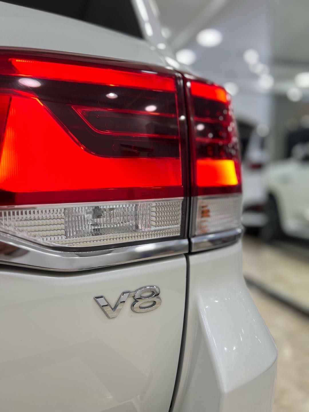 2021 Toyota Land Cruiser GXR thumbnail 5