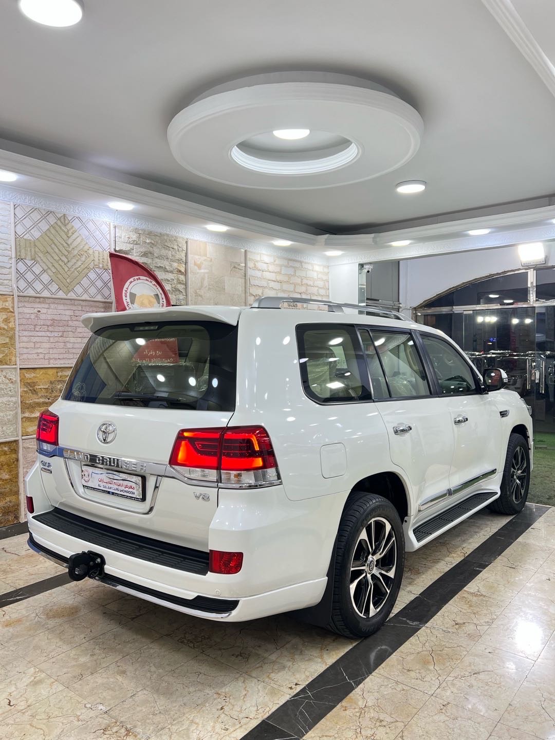 2021 Toyota Land Cruiser GXR thumbnail 6