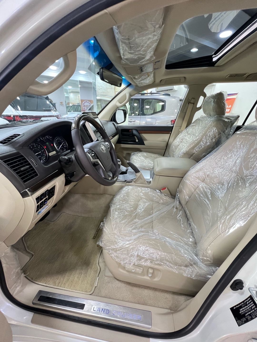 2021 Toyota Land Cruiser GXR thumbnail 9