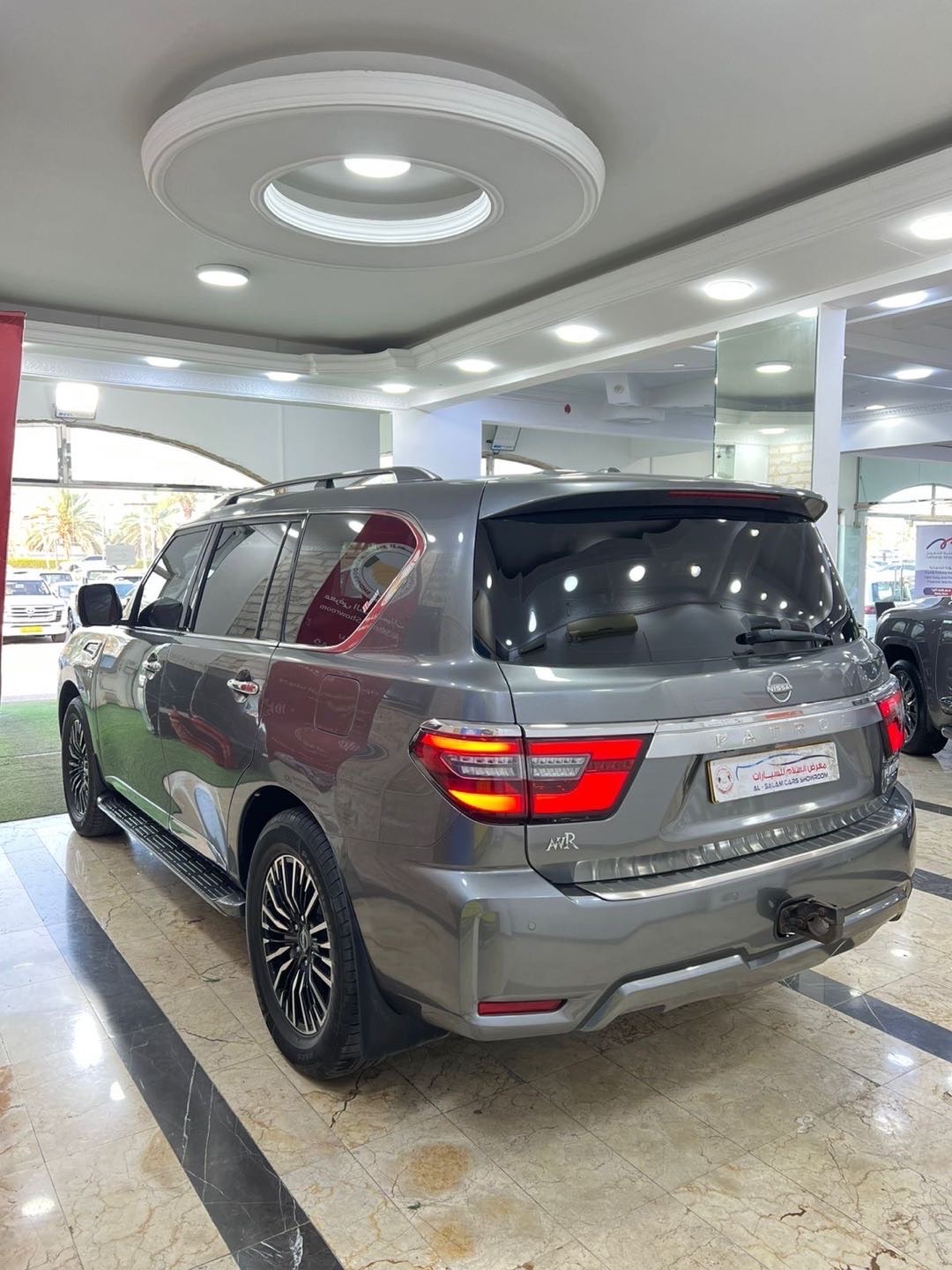 2020 Nissan Armada SL thumbnail 4