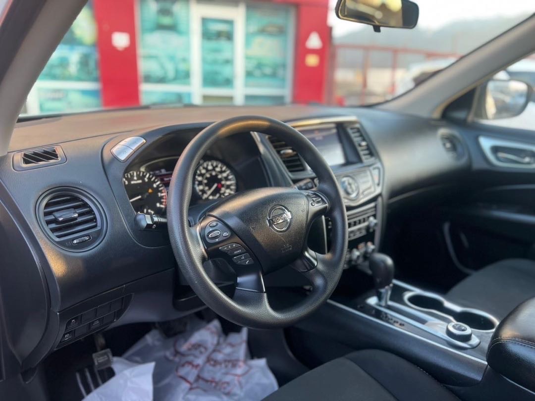 2020 Nissan Pathfinder SV thumbnail 9