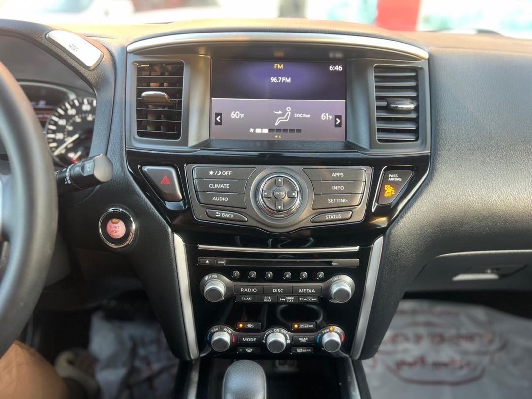2020 Nissan Pathfinder SV thumbnail 10