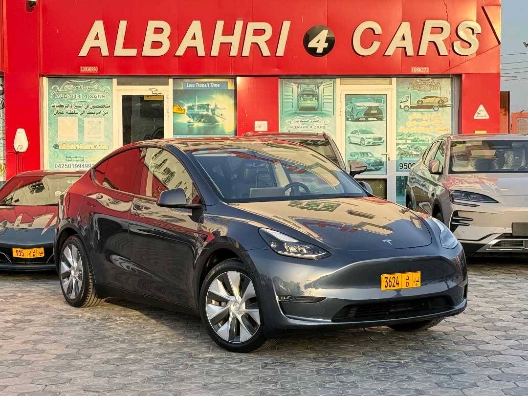 2023 Tesla Model Y SV
