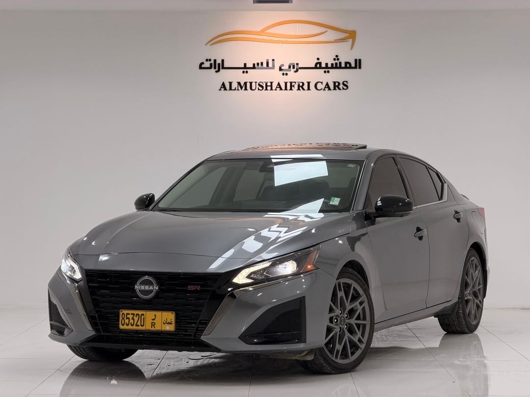 2023 Nissan Altima SR