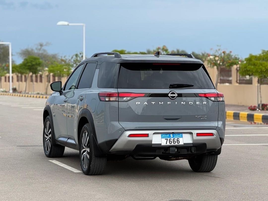 2022 Nissan Pathfinder Platinum