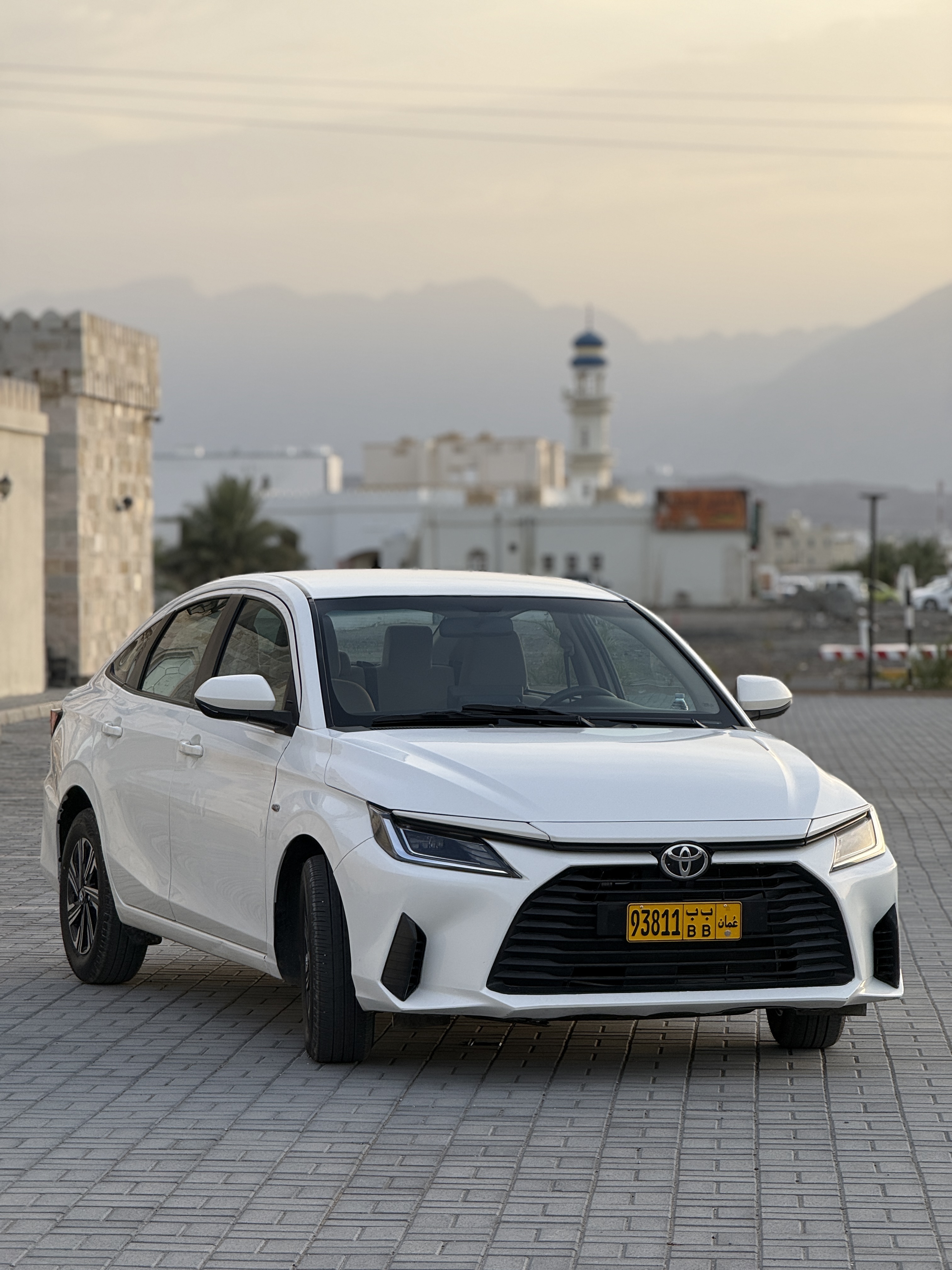 2024 Toyota Yaris L thumbnail 7